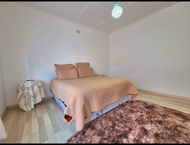 5 BEDROOM HOUSE TO LET IN BRENTHURST